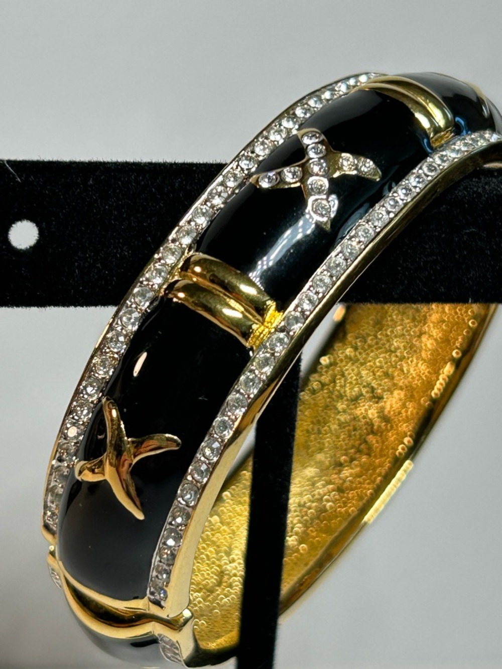 Gold-Tone Rhinestone Black Enamel Hinged Kisses Accent Bangle Bracelet